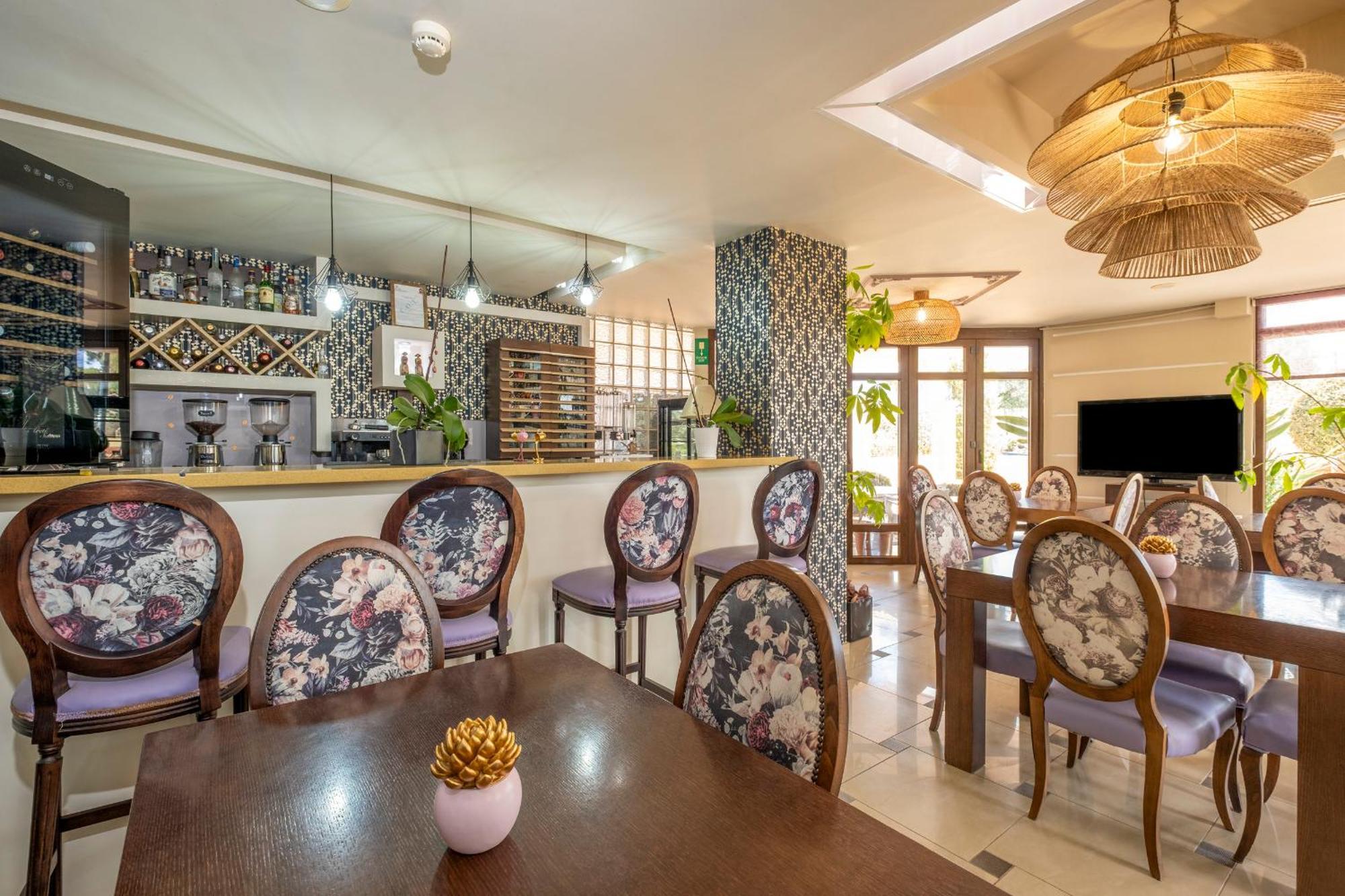 Areti Suites Kathiana Exterior photo