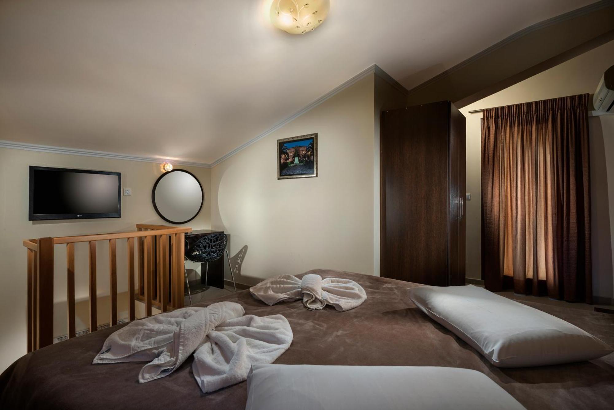 Areti Suites Kathiana Exterior photo