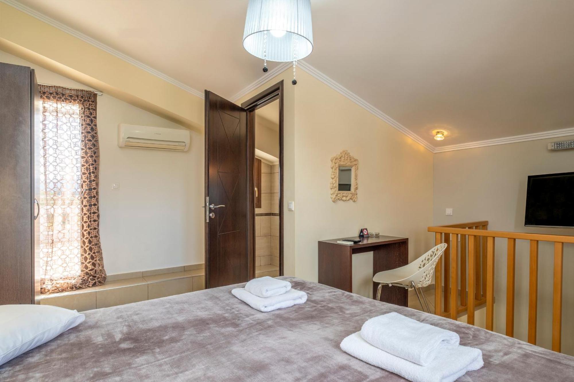 Areti Suites Kathiana Exterior photo