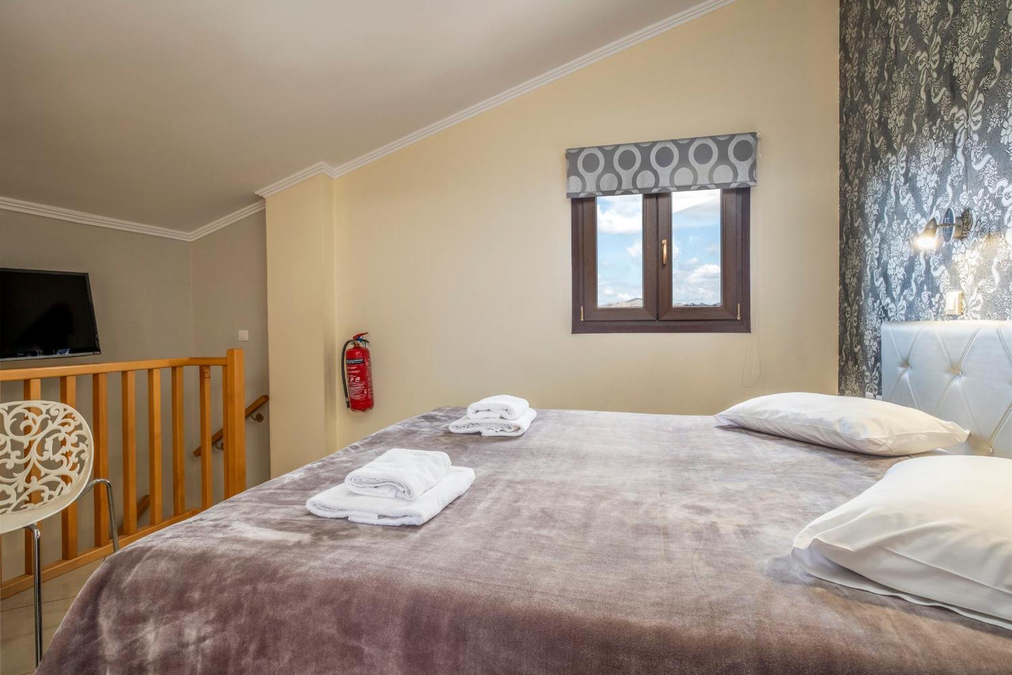Areti Suites Kathiana Exterior photo