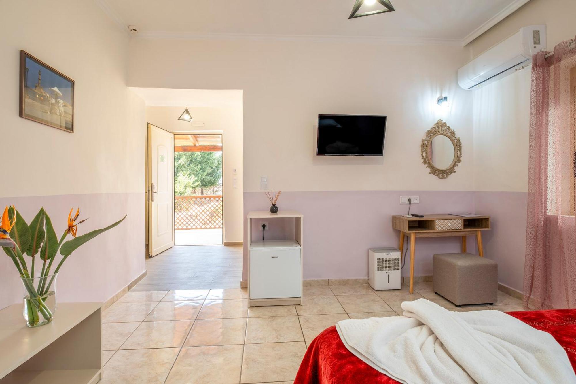 Areti Suites Kathiana Exterior photo